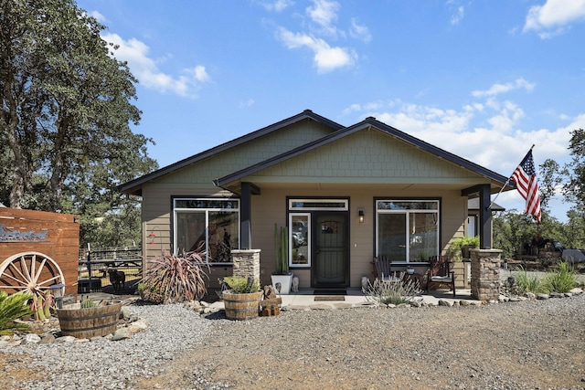 18710 Saddleback Ridge Rd, Cottonwood, CA 96022 - view of front facade featuring covered porch