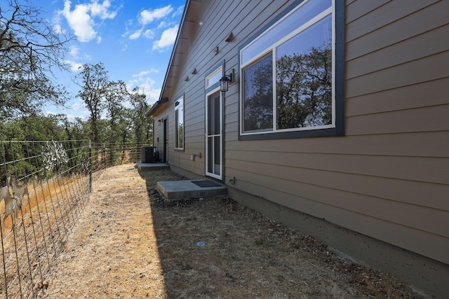 18710 Saddleback Ridge Rd, Cottonwood, CA 96022 - view of property exterior featuring a cooling unit