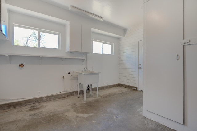 12194 Lake Blvd, Redding, CA 96001 - view of garage