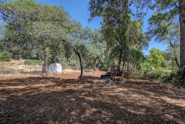 12194 Lake Blvd, Redding, CA 96001 - view of yard