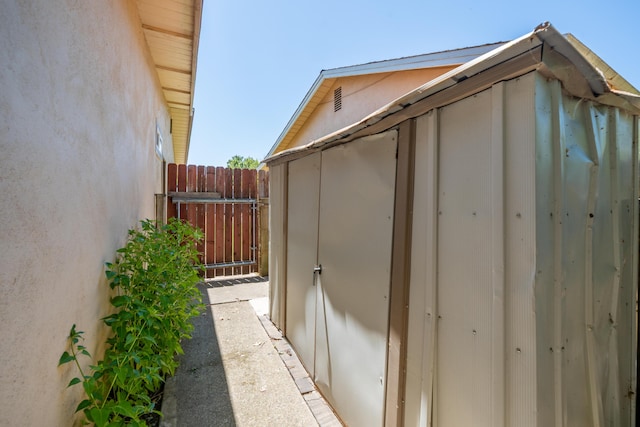 2076 Merle Dr, Redding, CA 96001 - view of shed