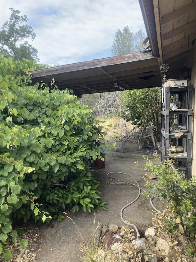1110 Dusty Ln, Redding, CA 96002 - view of parking
