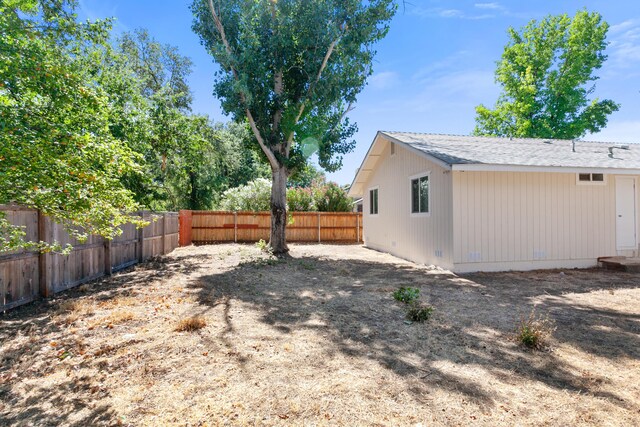 2445 Toyon St, Anderson, CA 96007 - view of fenced backyard