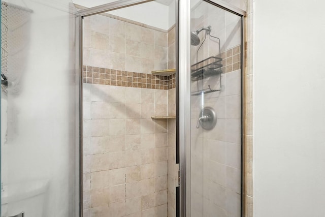 1448 Carter Way, Redding, CA 96002 - full bathroom with a shower stall and toilet