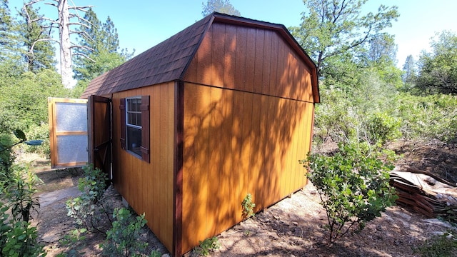 000 Backbone Rd, Bella Vista, CA 96008