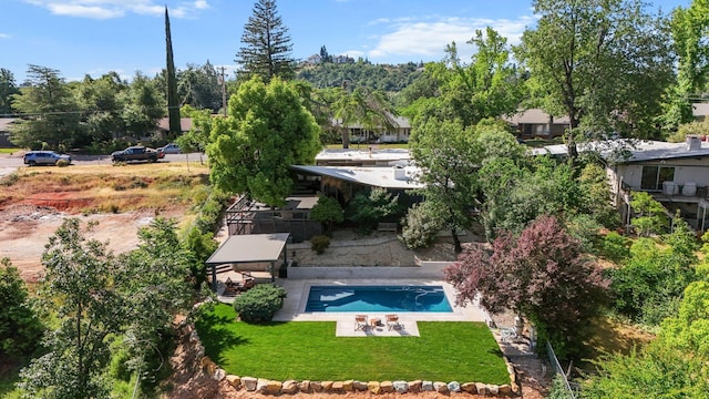3540 Scenic Dr, Redding, CA 96001 - swimming pool with a yard and a patio