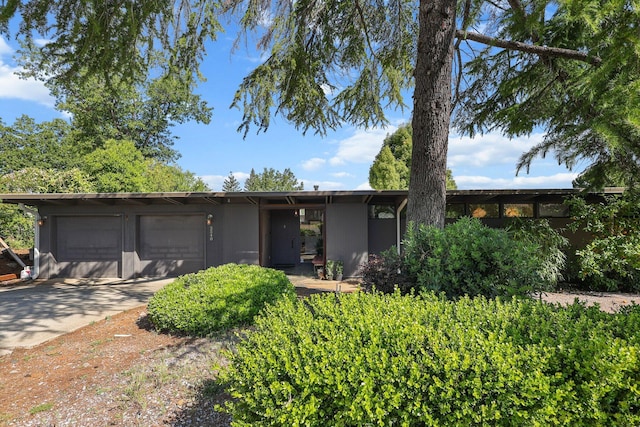 3540 Scenic Dr, Redding, CA 96001 - view of front of house with concrete driveway