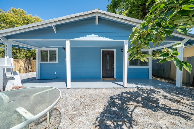 4725 Cedars Rd, Redding, CA 96001 - view of front of house featuring a porch