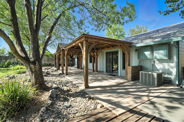 2585 Meadowview Dr, Red Bluff, CA 96080 - view of patio / terrace