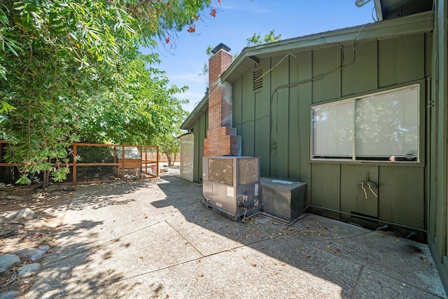 4215 Oro St, Redding, CA 96002 - view of patio