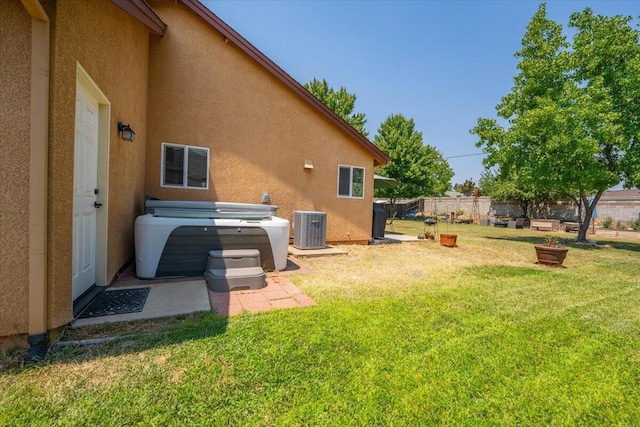 2236 Lonigan Ct, Redding, CA 96001 - view of grassy yard