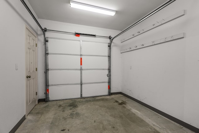 19258 Granola Way, Cottonwood, CA 96022 - garage featuring baseboards
