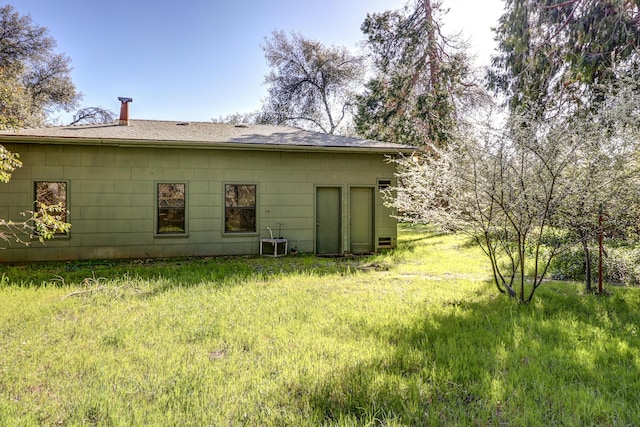 3283 Middleton Ln, Redding, CA 96002 - rear view of property with roof with shingles
