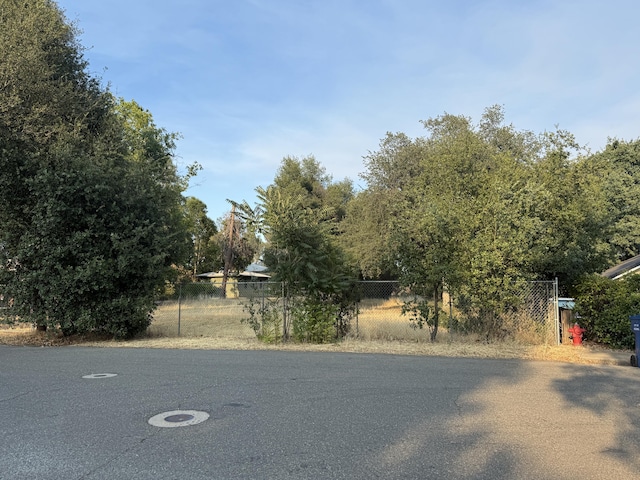 3293 Middleton Ln, Redding, CA 96002