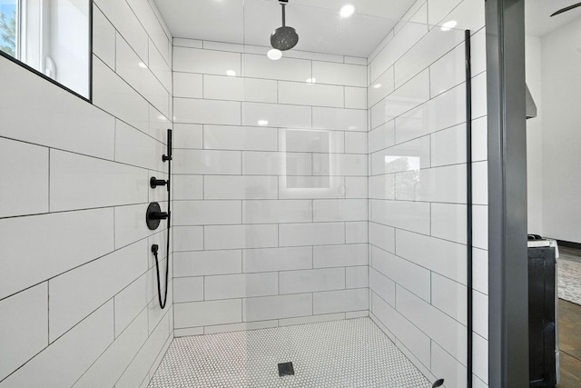 23795 Deer Canyon Rd, Millville, CA 96062 - full bathroom featuring a tile shower and recessed lighting