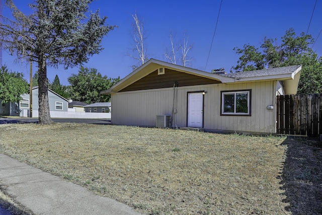 210 Sherman St, Yreka, CA 96097 - view of front of property