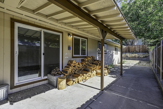 210 Sherman St, Yreka, CA 96097 - view of patio