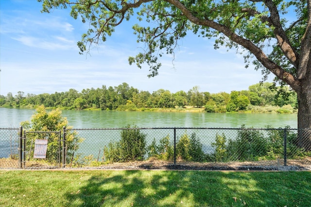 2949 Felstet Ln, Redding, CA 96001 - water view