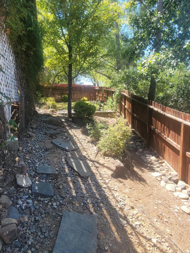 1050 Hillsdale Ct, Redding, CA 96003 - photo 47