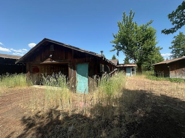 27196 Pittville Totten Rd, Mcarthur, CA 96056 - photo 3