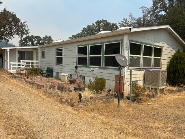 10978 Oak Run Rd, Oak Run, CA 96069 - photo 17