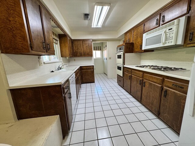 1905 Riviera Dr, Redding, CA 96001 - photo 4