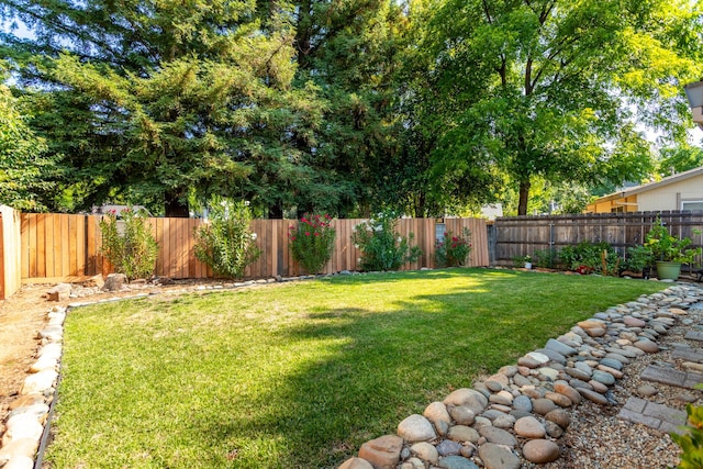 1870 Del Mar Ave, Redding, CA 96003 - photo 17