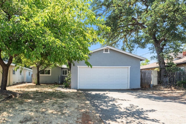 2164 Oxford Rd, Redding, CA 96002 - photo 1