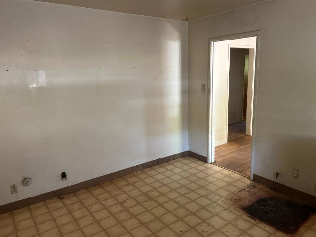 2901 Blue View St, Redding, CA 96002 - photo 5