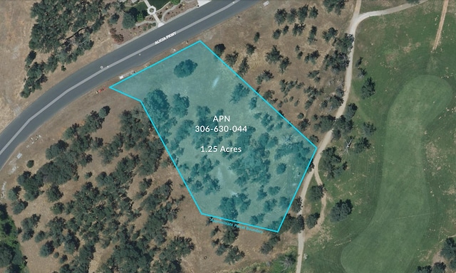 13323 Alicia Pkwy, Redding, CA 96003 - photo 20