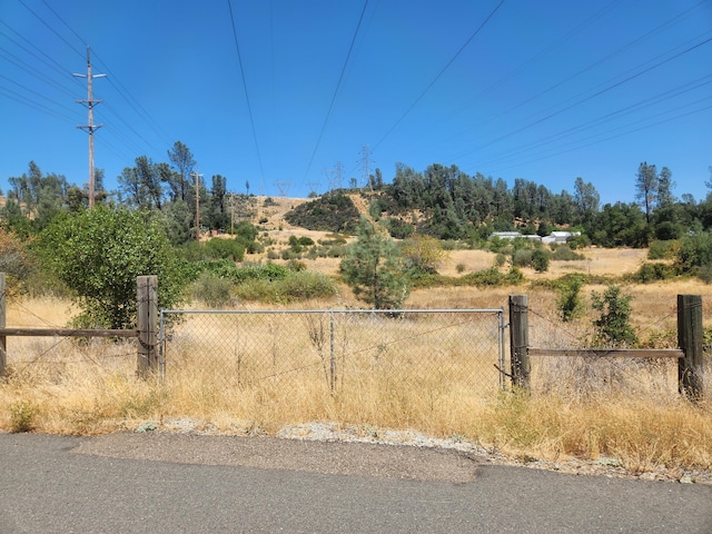 Thompson Ln, Redding, CA 96001 - photo 4