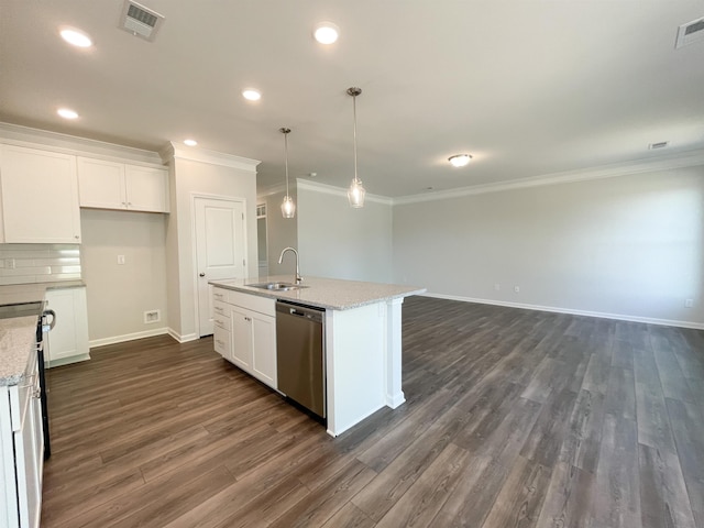 kitchen with a kitchen island with sink, white cabinets, sink, and dishwasher