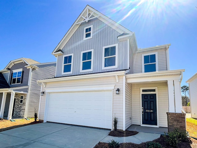 view of front of property featuring a garage