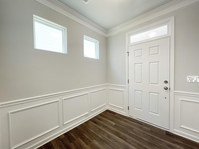 entryway featuring crown molding and dark hardwood / wood-style floors