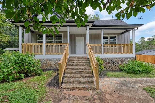 view of front facade featuring covered porch