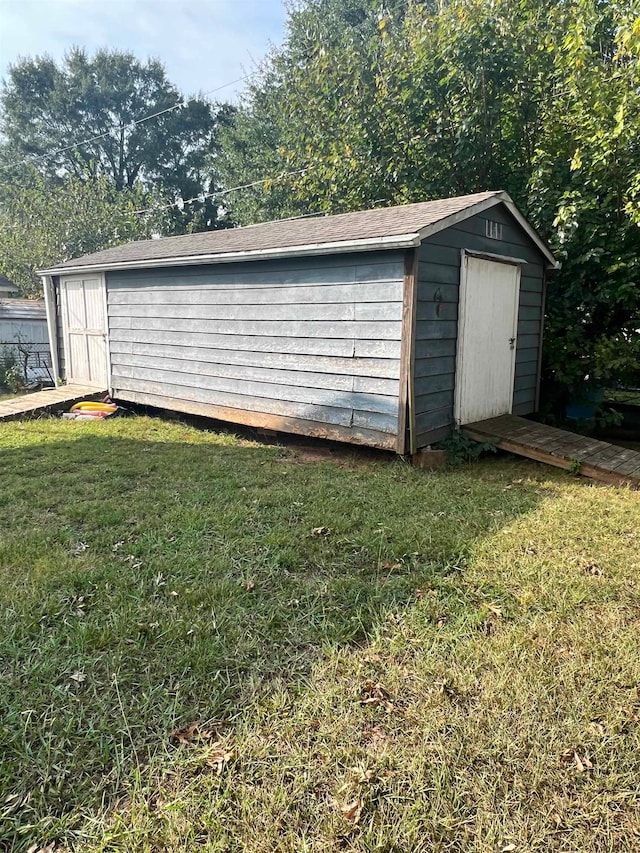 exterior space with a lawn