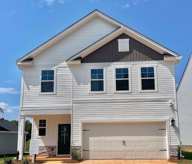 view of front facade with a garage