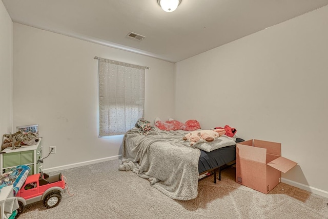 bedroom with carpet flooring