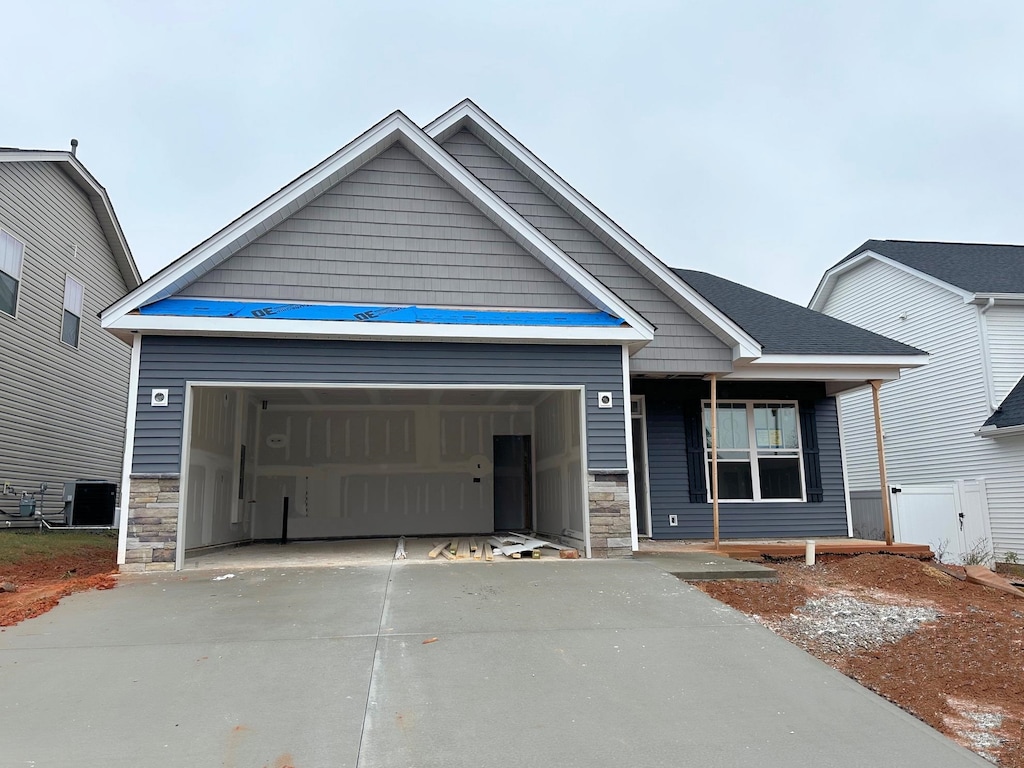 craftsman-style home featuring a garage