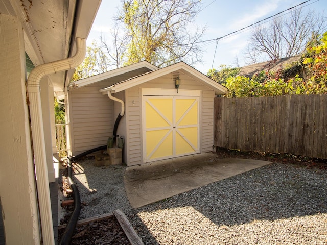 view of outbuilding