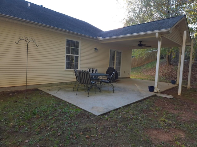 view of patio with ceiling fan