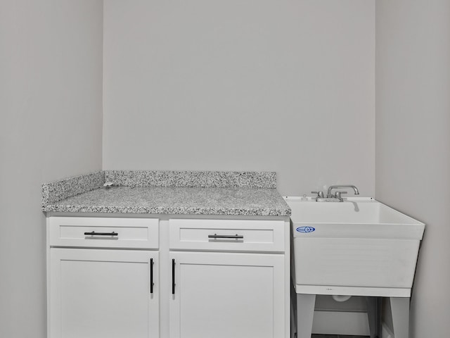 laundry room featuring sink