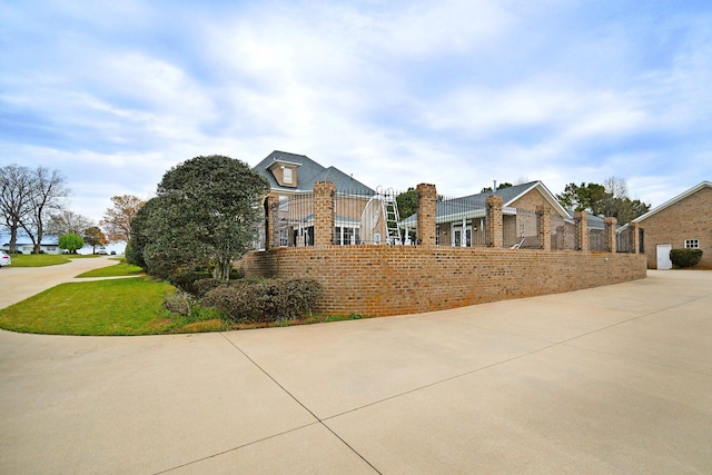 view of front of house