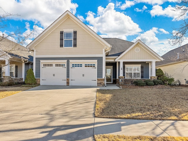 view of front of property featuring a garage