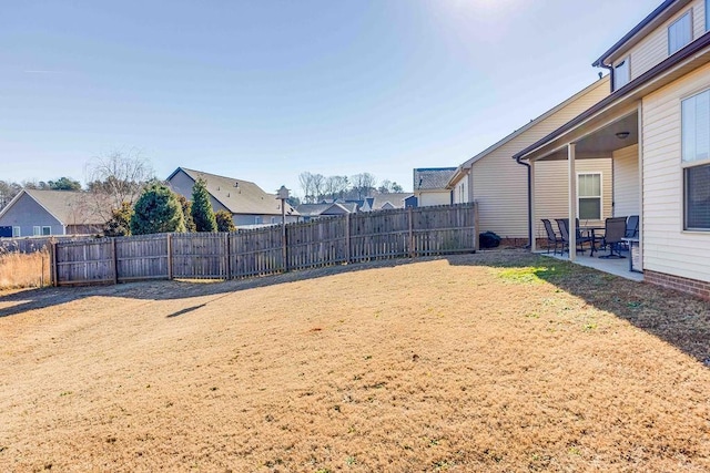 view of yard featuring a patio