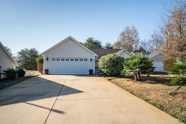 view of front facade with a garage