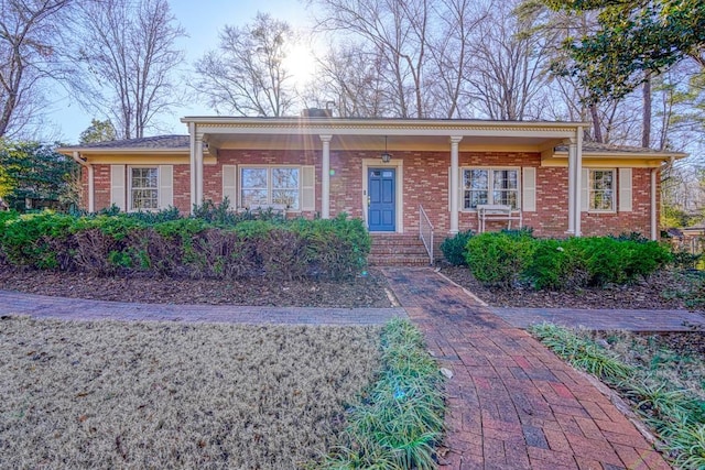 ranch-style house featuring a porch