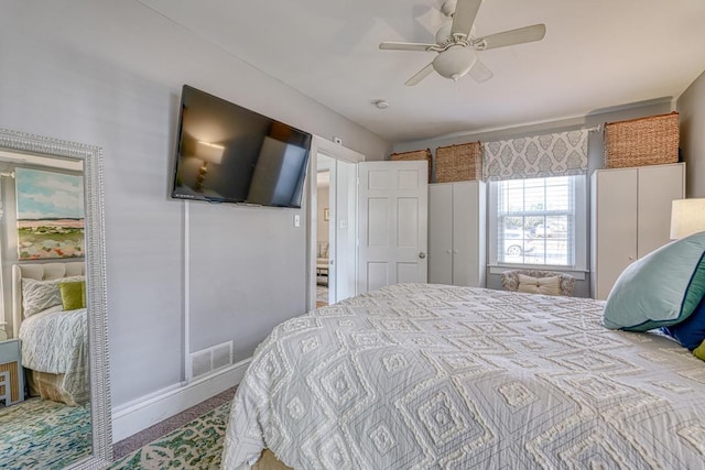 bedroom with ceiling fan