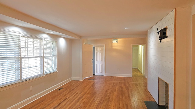 empty room featuring light hardwood / wood-style floors