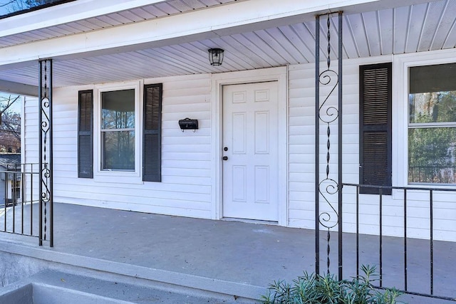 property entrance with a porch